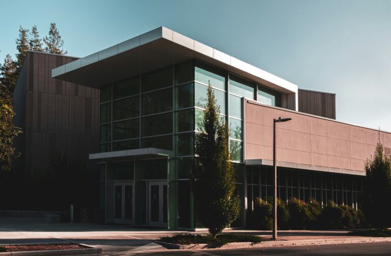 parsoa-khorsand-YatCXAfTCVo-unsplash